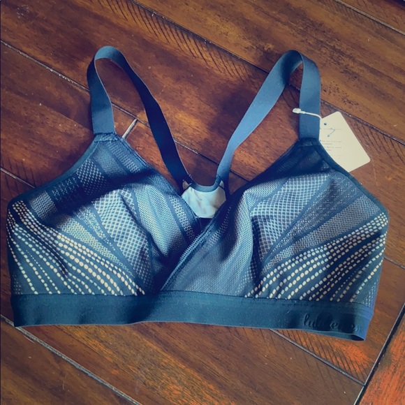 Lululemon bra - Picture 3 of 6